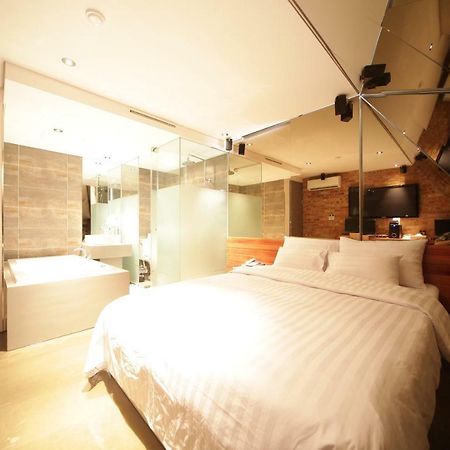 Hotel Pop Jongno Сеул Екстер'єр фото